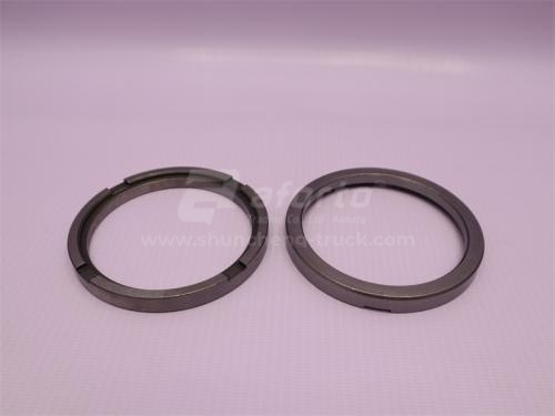 Шайба распорная шестерни ведомой среднего моста HOWO 70T AC26 (оригинал)