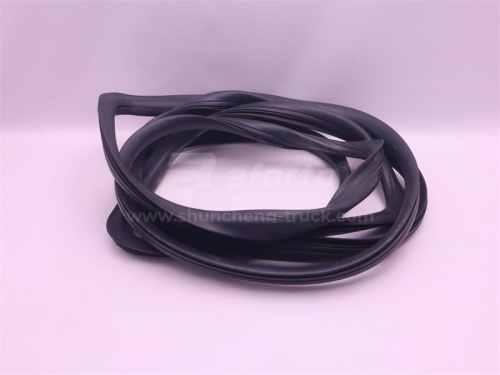 Резинка уполотнительная лобового стекла HOWO 70T