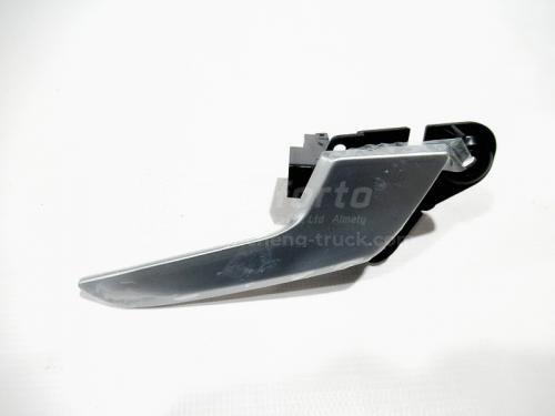 Ручка двери кабины внутренняя правая SHAANXI X6000 (оригинал)