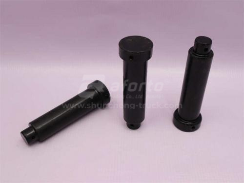 Палец форкоп заднего SHAANXI X3000/M3000 (оригинал)