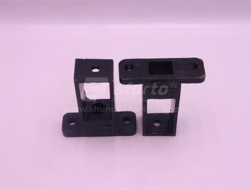 Кронштейн радиатора SHAANXI X3000/F3000 самосвал правый