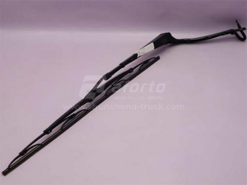 Рычаг стеклоочистителя SHAANXI M3000/L3000 c щеткой (оригинал)