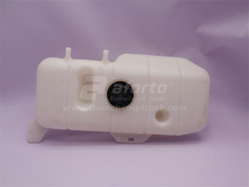 Бачок расширительный HOWO 2007/2008 прямоугольный