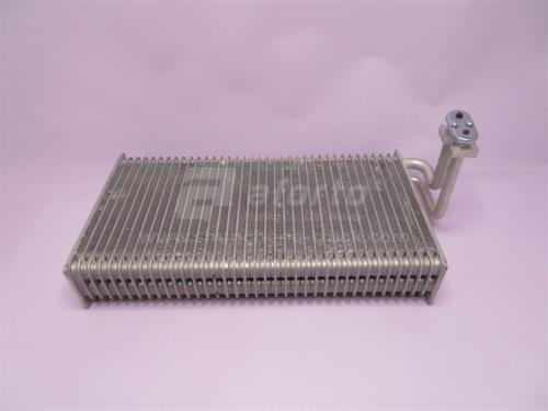 Радиатор кондиционера HOWO