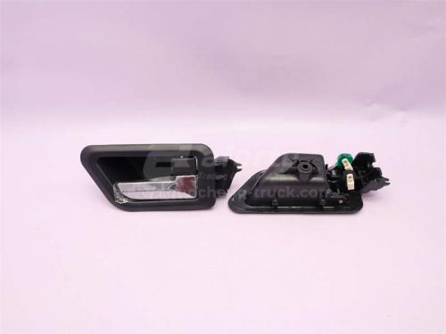 Ручка двери кабины внутренняя правая SHAANXI M3000 новая модель (оригинал)