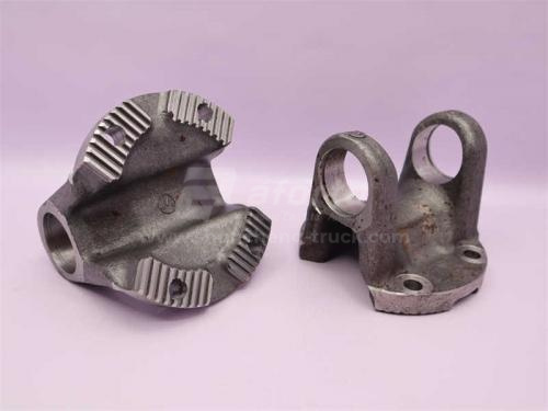 Фланец кардана HOWO D = 165 /крестовина 133*52 /Отверстий = 4