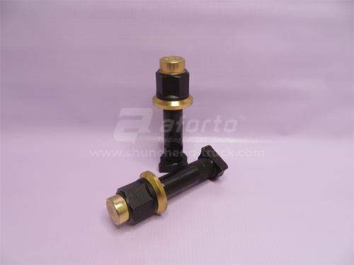 Шпилька колеса 23*118 STEYR заднего с пылезащитным колпачком QINYAN