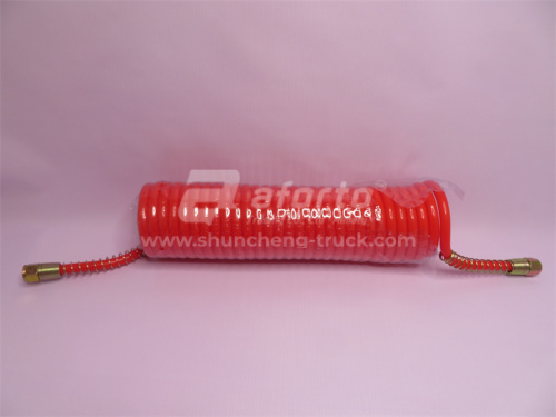 Шланг воздушный витой на полуприцеп  красный (8 метров) QINYAN