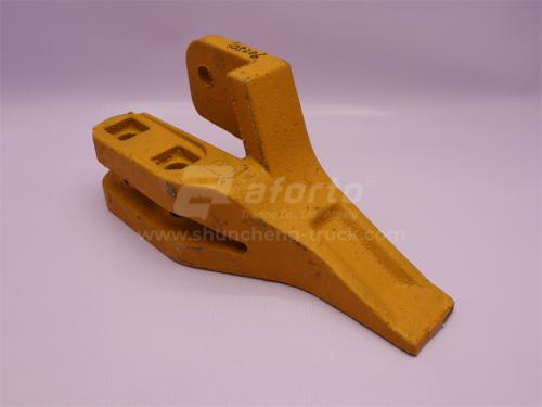 Зуб ковша боковой XCMG LW500F/LW500K/LINGONG LG953 левый новая модель (3 отв.)