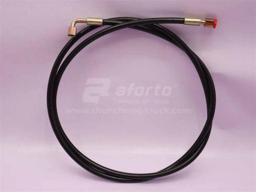 Шланг гидравлики подъёма кабины HOWO/SHAANXI 2.6m (оригинал)