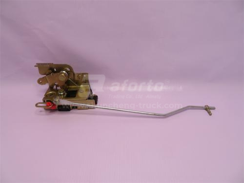 Замок двери кабины с тягой SHAANXI M3000 правый новая модель (хорошее качество)