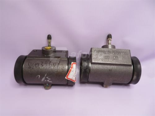 Цилиндр тормозной главный XCMG GR180/215 новый модель (оригинал)