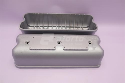 Крышка клапана YUCHAI YC6108G с 2 отверстиями