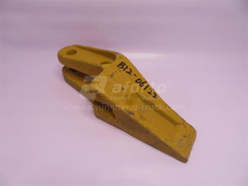 Зуб ковша боковой правый XCMG LW300F