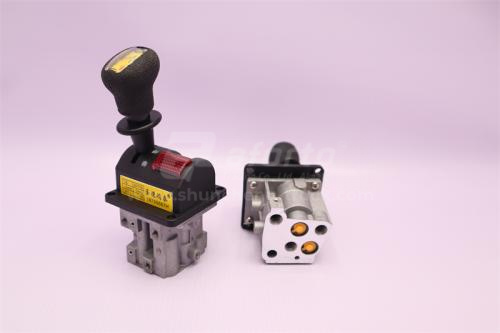 Клапан подъёма кузова воздушный 3 отв. (для насоса Hayward)