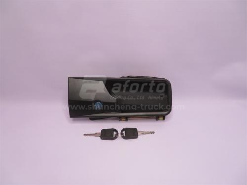 Ручка двери кабины наружная HOWO/A7 R