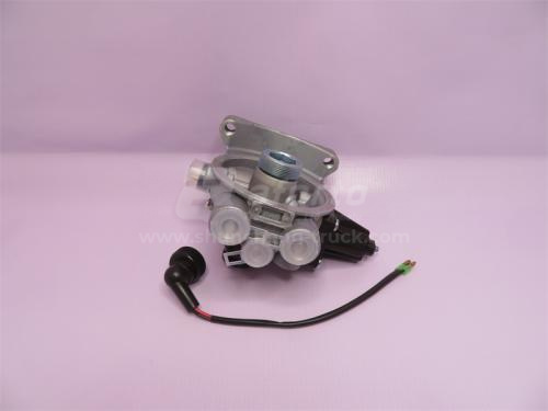 Кронштейн влагоотделителя HOWO/TX с большим отверстием