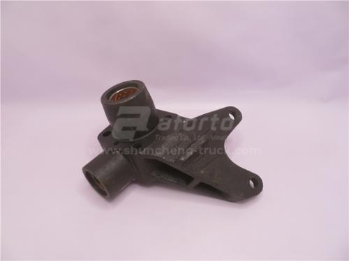 Кронштейн поворотного кулака HOWO 2007 правый