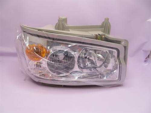 Фара HOWO 2008 правая XINYUAN