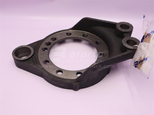 Кронштейн тормозных колодок HOWO 2010/AC16 задних мостов правый (D внутр.=155) (оригинал)