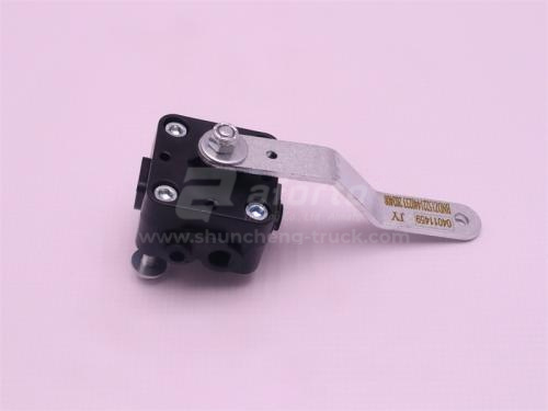 Кран регулятор уровня SHAANXI X3000 передно-левого