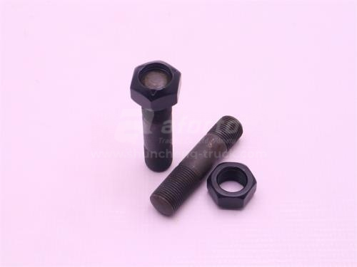 Шпилька 18*80*1.5 HOWO шкворня с гайкой (хорошее качество)