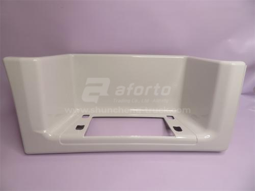 Щиток подножки HOWO 2010 (самосвал) белый правый