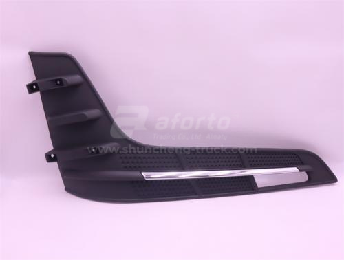 Решетка капота правой SHAANXI X6000