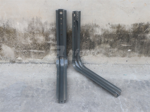 Кронштейн топливного бака HOWO 400-600 л. квадратный