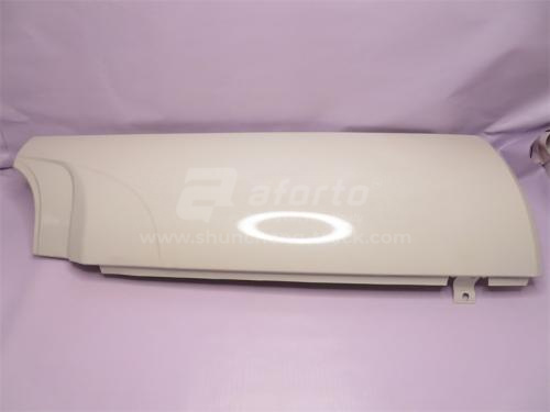 Обтекатель кабины CAMC белый левый