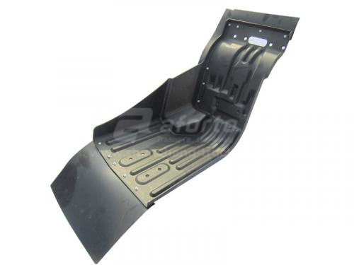 Брызговик CAMC переднего колеса правый