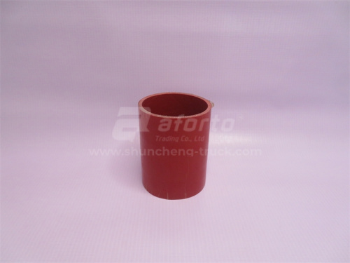 Патрубок интеркулера 70х105 HOWO