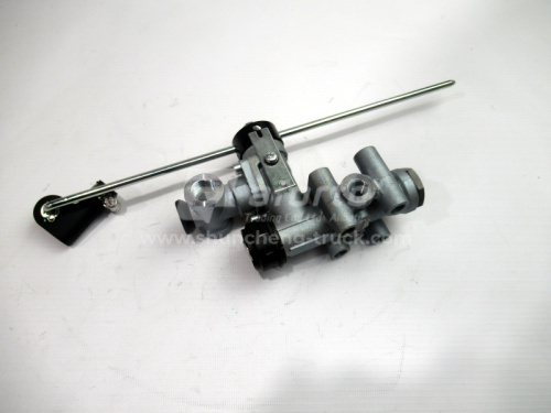 Кран регулятор уровня Прицеп 4640061000