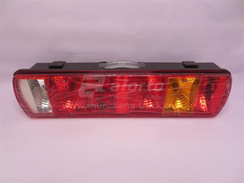 Фонарь задний HOWO BOCO левая