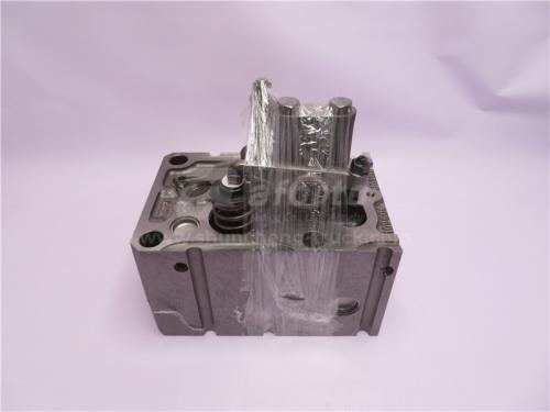 Головка блока SINOTRUK EGR в сборе с клапанами