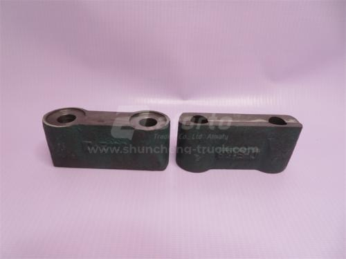 Кронштейн прижимная головки блока цилиндра WD615 Euro II (оригинал)