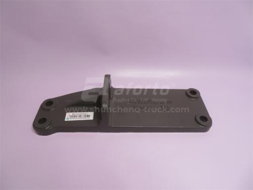 Кронштейн подушки двигателя HOWO T7 задней правый (оригинал)