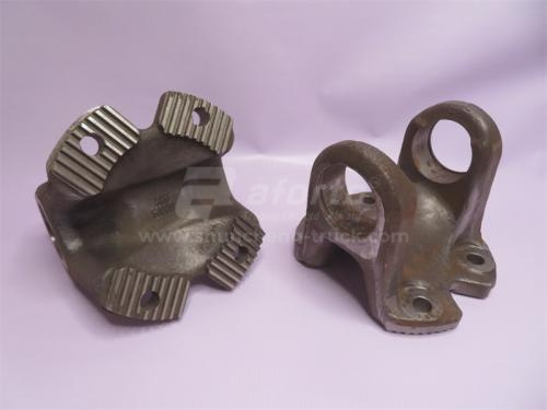 Фланец кардана SHAANXI D = 180 /крестовина 152*57 /Отверстий = 4