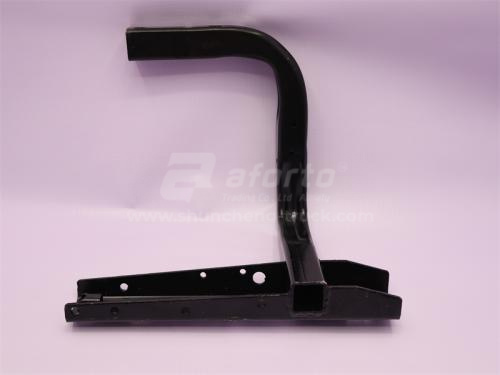 Кронштейн щиток подножки SHAANXI F2000 переднего левой