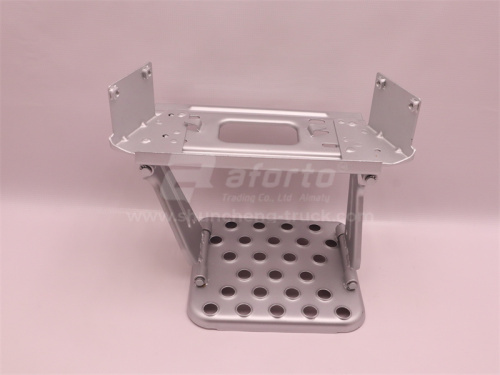 Ступень HOWO TX/SITRAK C7H/T5G нижняя откидная левого (оригинал)