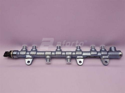 Распределитель топливный D10 (оригинал)