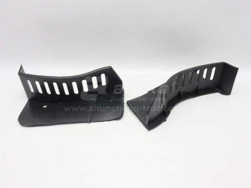 Молдинг бампера HOWO 2010 между бампером и ступенью правая