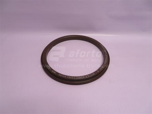 Сальник балансирного вала DONGFENG TIANLONG/DALISHEN 165*195/196*15 QINYAN