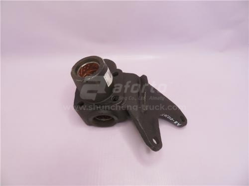 Кронштейн поворотного кулака HOWO 2007 левый