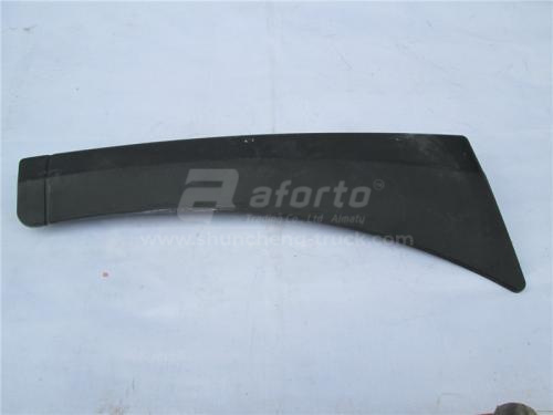 Накладка крыла SHAANXI F2000 (тягач) левое