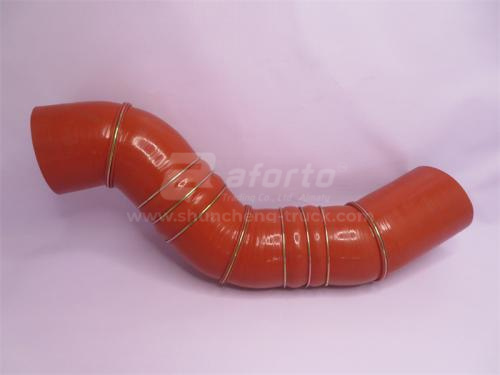 Патрубок интеркулера SHAANXI F2000 5401 QINYAN