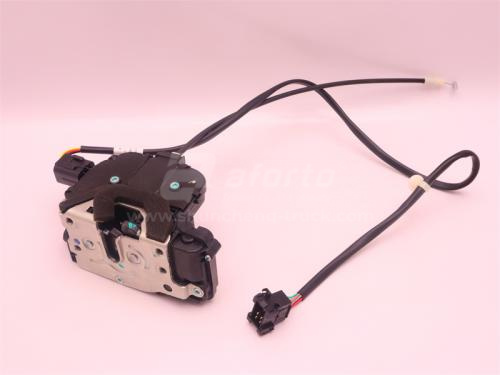 Замок двери кабины с тягой SHAANXI X6000/X5000 правой (оригинал)