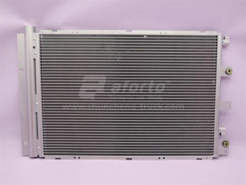 Радиатор кондиционера SHAANXI F3000/X3000/X5000 4370 (оригинал)