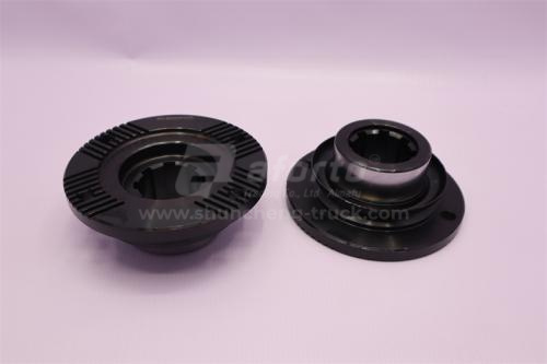 Фланец моста STEYR среднего 165/65/8/4 (диаметр /высота/шлицы /отверстия)