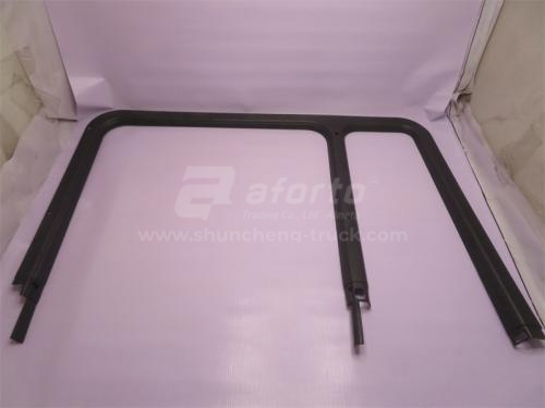 Накладка рамки стекла двери SHAANXI F2000/F3000 левая (хорошее качество)